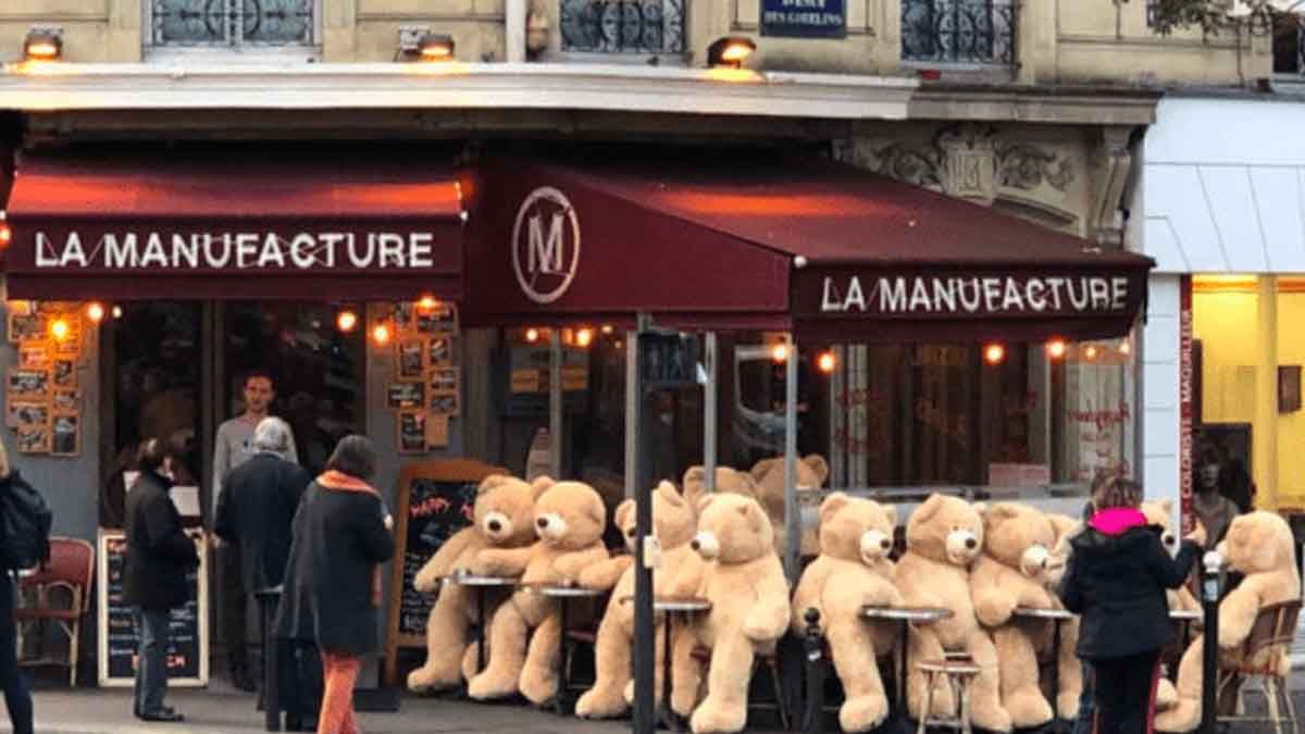Osos de peluche en Par&iacute;s