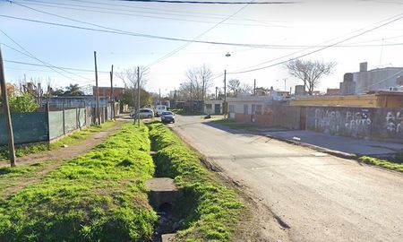 Los Monos y Alvarado juegan la final en el barrio Las Flores, en Rosario. Es insignia de Los Monos. Los Monos y Alvarado juegan la final en el barrio Las Flores, en Rosario. Es insignia de Los Monos.