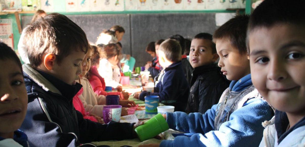 El Ministerio de Educación trabaja en cambios en los comedores escolares alineados con la ley y la alimentación saludable.