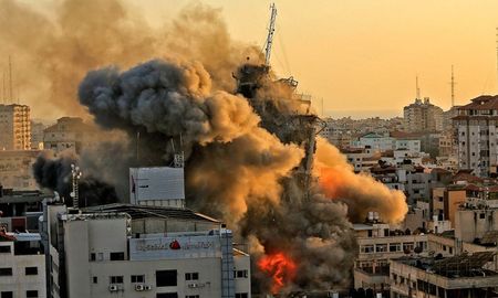 Tras los enfrentamientos entre Israel y el movimiento Hamas, las cuentas de WhatsApp de periodistas palestinos fueron bloqueadas. Tras los enfrentamientos entre Israel y el movimiento Hamas, las cuentas de WhatsApp de periodistas palestinos fueron bloqueadas.