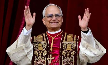 Monseñor Bochatey destacó en una entrevista en AIRE el perfil del Papa León XIV, su vínculo con Francisco y el estilo que imprime a la Iglesia. Monseñor Bochatey destacó en una entrevista en AIRE el perfil del Papa León XIV, su vínculo con Francisco y el estilo que imprime a la Iglesia.