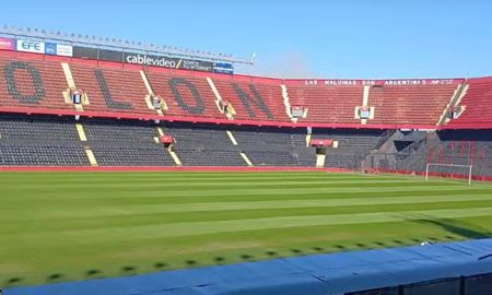 Así se encuentra el campo de juego del Brigadier López, a una semana de que Colón vuelva a jugar de local tras el show de La Renga. Así se encuentra el campo de juego del Brigadier López, a una semana de que Colón vuelva a jugar de local tras el show de La Renga.