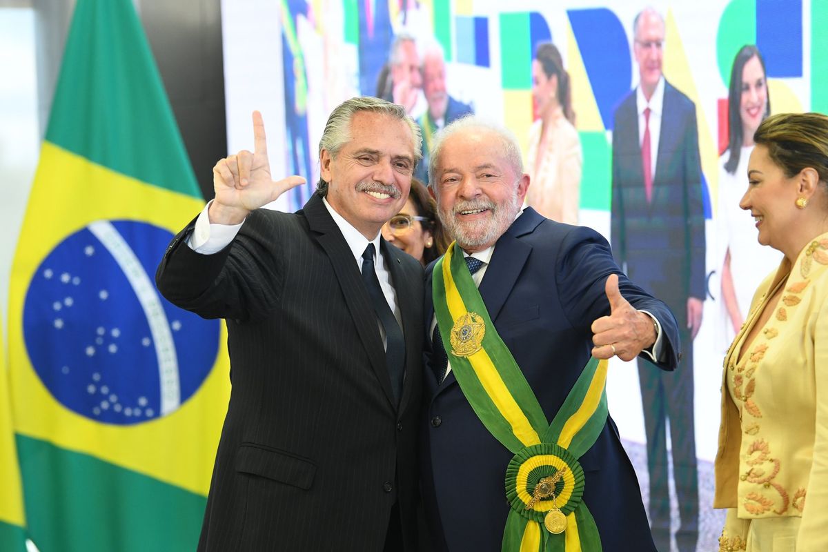 Fernández y Lula buscarán avanzar en mecanismos que les permitan realizar exportaciones en una moneda común.