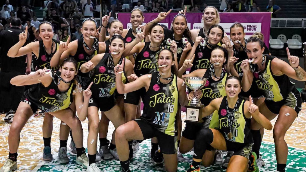El equipo de básquet femenino de El Talar