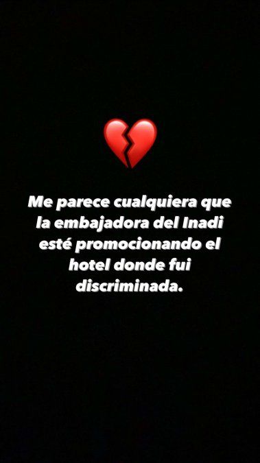 Lady Nada contra Flor de la V.