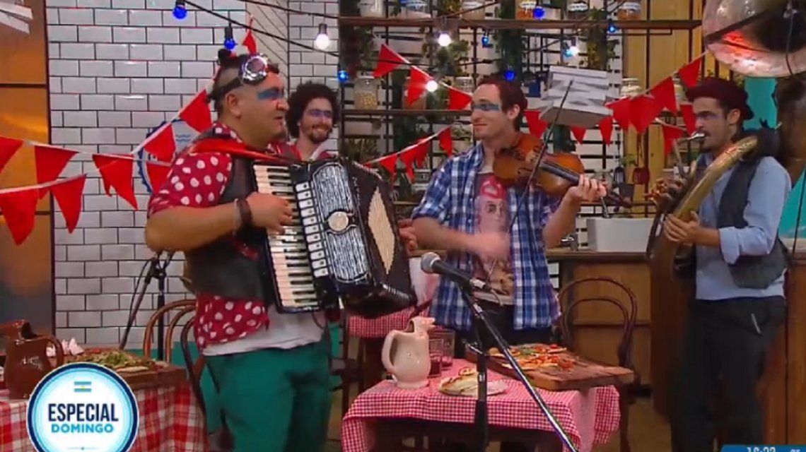 “MM LPQTP”: la canción contra Macri que cantan los hinchas de todas las canchas llegó a la TV Pública