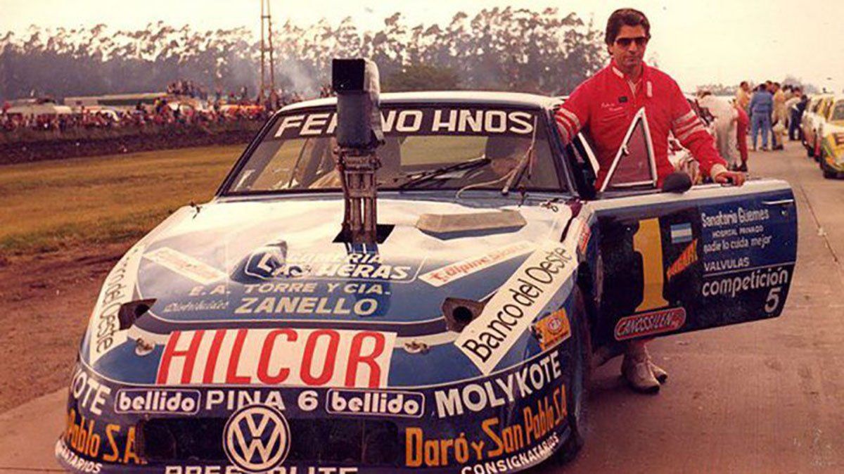 En 1983 y, con cinco victorias, obtuvo su primera corona en el Turismo Carretera. En 1985, con ocho victorias, se convirtió en tricampeón de la categoría más convocante de nuestro país.