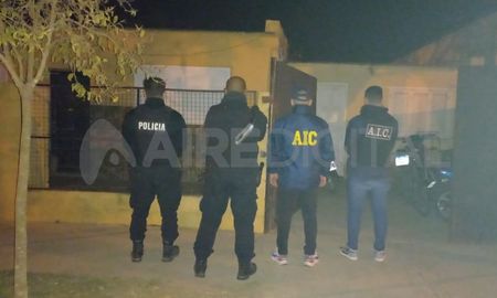 Allanaron una vivienda en Sunchales donde se registraban apuestas clandestinas. Allanaron una vivienda en Sunchales donde se registraban apuestas clandestinas.