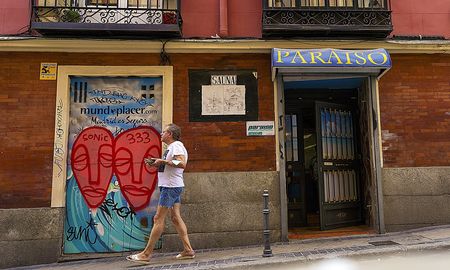 clausuran un sauna en madrid por posible foco de contagio de la viruela del mono clausuran un sauna en madrid por posible foco de contagio de la viruela del mono