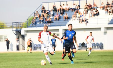 Brian Fernández como capitán de Colón en el partido de Reserva ante Talleres, en Córdoba. Brian Fernández como capitán de Colón en el partido de Reserva ante Talleres, en Córdoba.