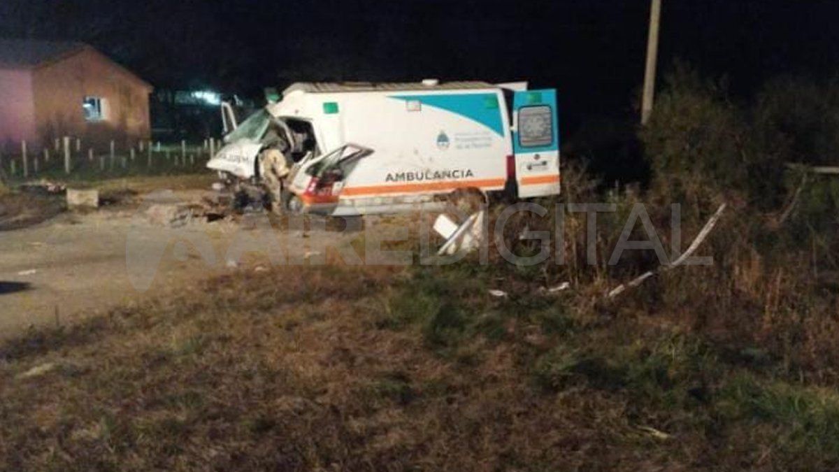 Accidente Fatal En La Ruta Nacional 11: Una Ambulancia Chocó Contra Un ...