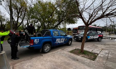 Los sospechosos escaparon de un control en la zona de San José de Rincón.