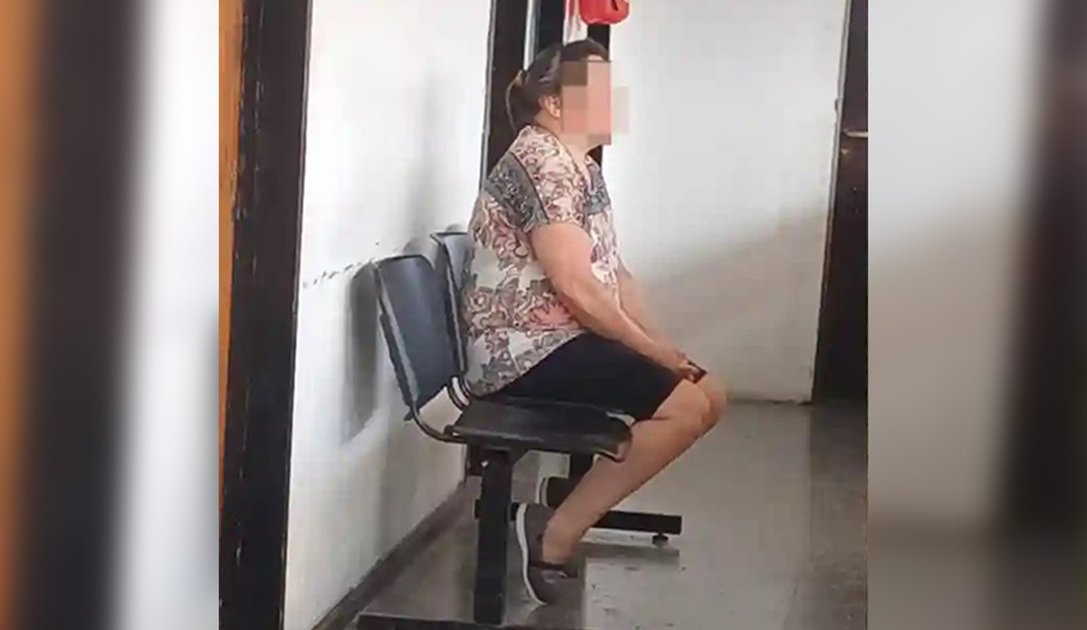 La mujer que quiso sacrificar a su perro en la carnicería fue denunciada. La mujer que quiso sacrificar a su perro en la carnicería fue denunciada.