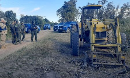 recuperaron en la provincia de cordoba un tractor robado en una localidad de santa fe recuperaron en la provincia de cordoba un tractor robado en una localidad de santa fe