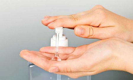 Cómo utilizar el alcohol para que desinfecte. Cómo utilizar el alcohol para que desinfecte.