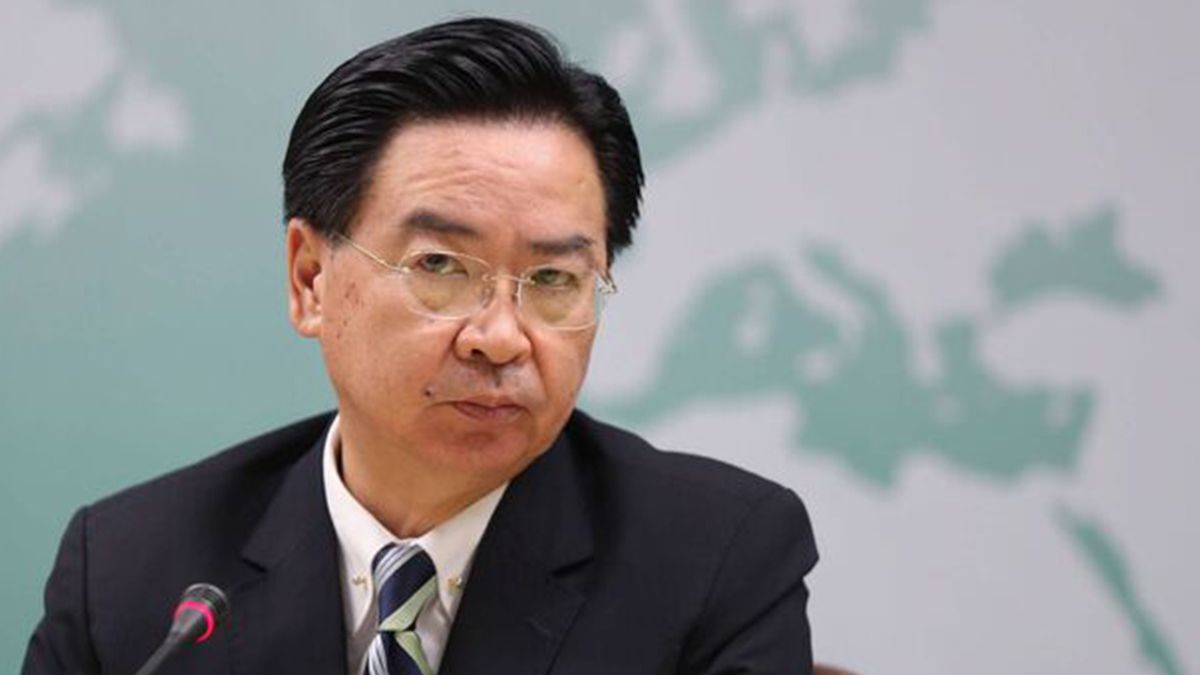 En el cargo desde 2018, Wu fue acusado en mayo por Beijing de ser un "separatista irreductible", luego de sus declaraciones durante una conferencia de prensa advirtiendo que Taiwán combatiría "hasta el último día" si es atacada por China.