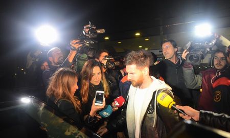 messi ya esta en barcelona messi ya esta en barcelona