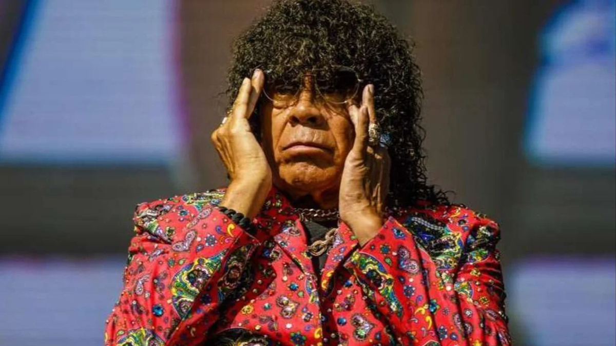 Operaron de urgencia a La Mona Jiménez: qué le pasó