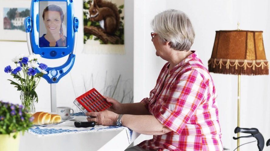 Giraff, el robot enfermero: controla la medicación y la dieta de los adultos mayores