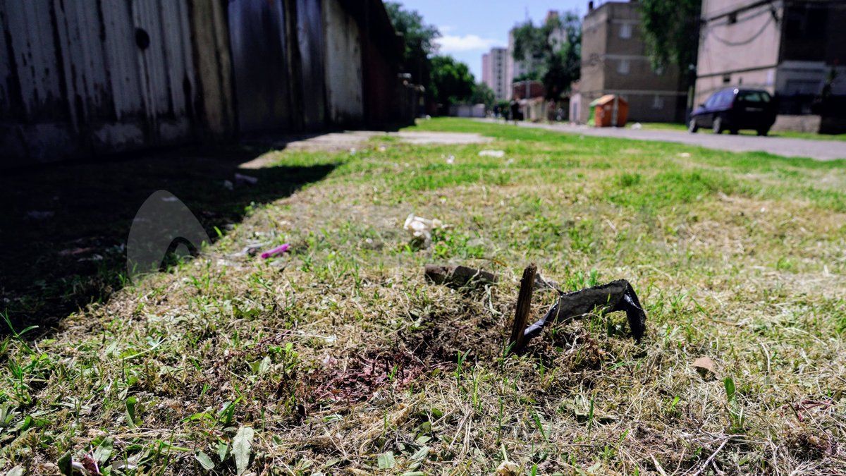 El sábado a la mañana, Marcos Maldonado fue encontrado con un disparo en la cabeza en el barrio La Tablada, en Rosario. El sábado a la mañana, Marcos Maldonado fue encontrado con un disparo en la cabeza en el barrio La Tablada, en Rosario.