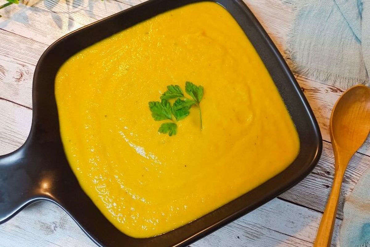 Puré de zanahoria y yacón, una de las principales recetas en las que puede ser usado este poderoso superalimento. Puré de zanahoria y yacón, una de las principales recetas en las que puede ser usado este poderoso superalimento.