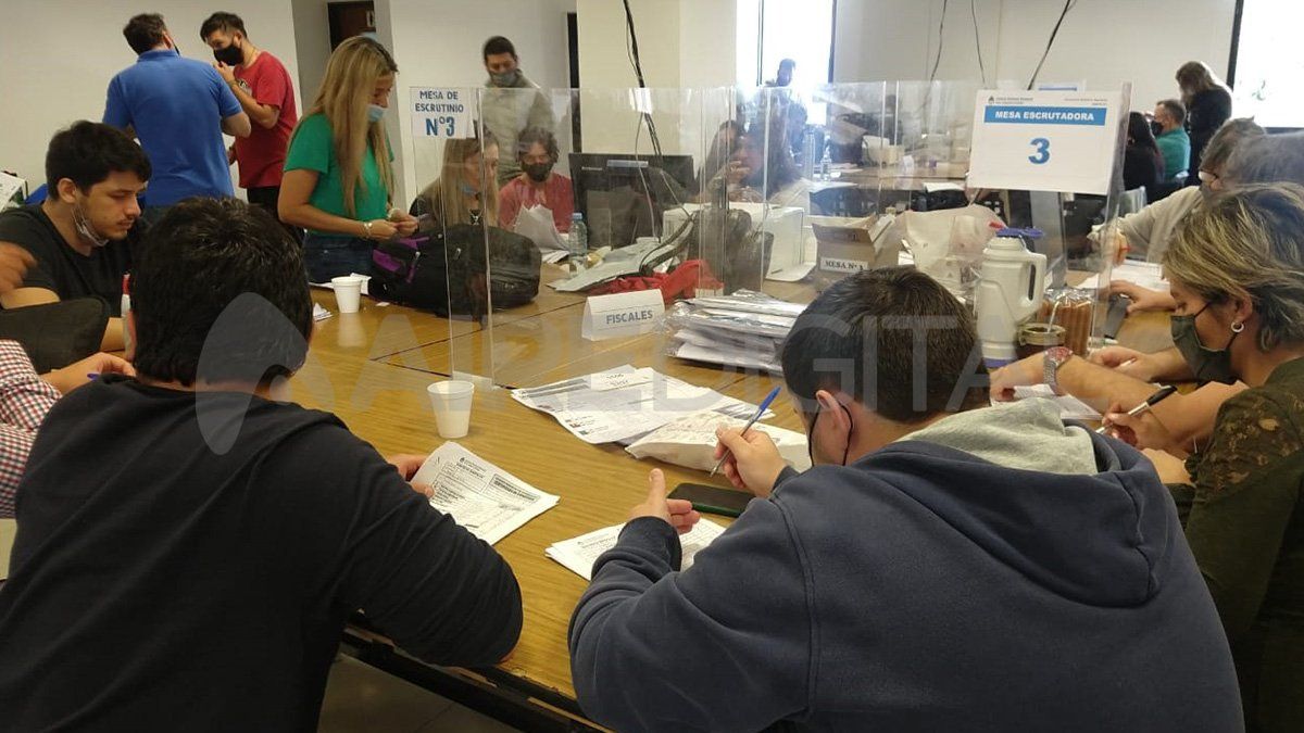 El miércoles se realizará la audiencia formal en la que se entregarán los resultados a los apoderados partidarios.