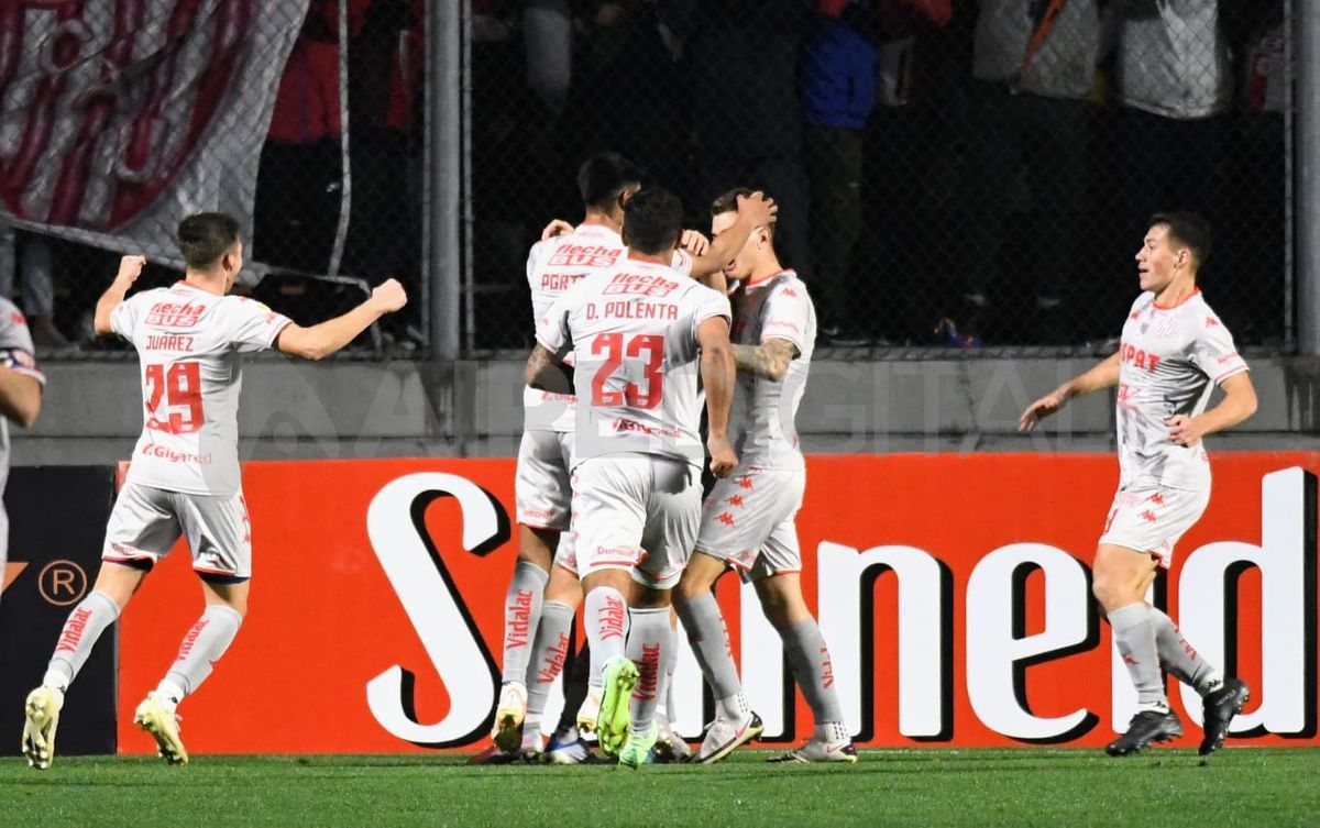 Club Atlético Unión enfrenta a Banfield por los 16avos de la Copa Argentina.