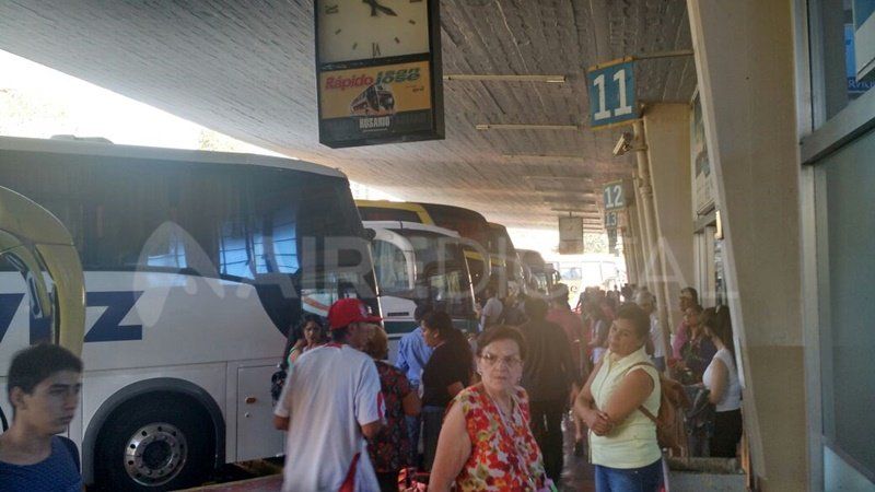 Este domingo aumentó el transporte interurbano