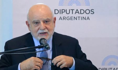 Rodolfo Barra dejó de ser Procurador del Tesoro de la Nación. Rodolfo Barra dejó de ser Procurador del Tesoro de la Nación.