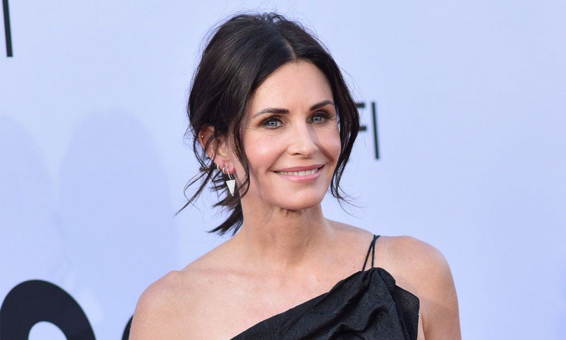 courteney-cox-t.jpg