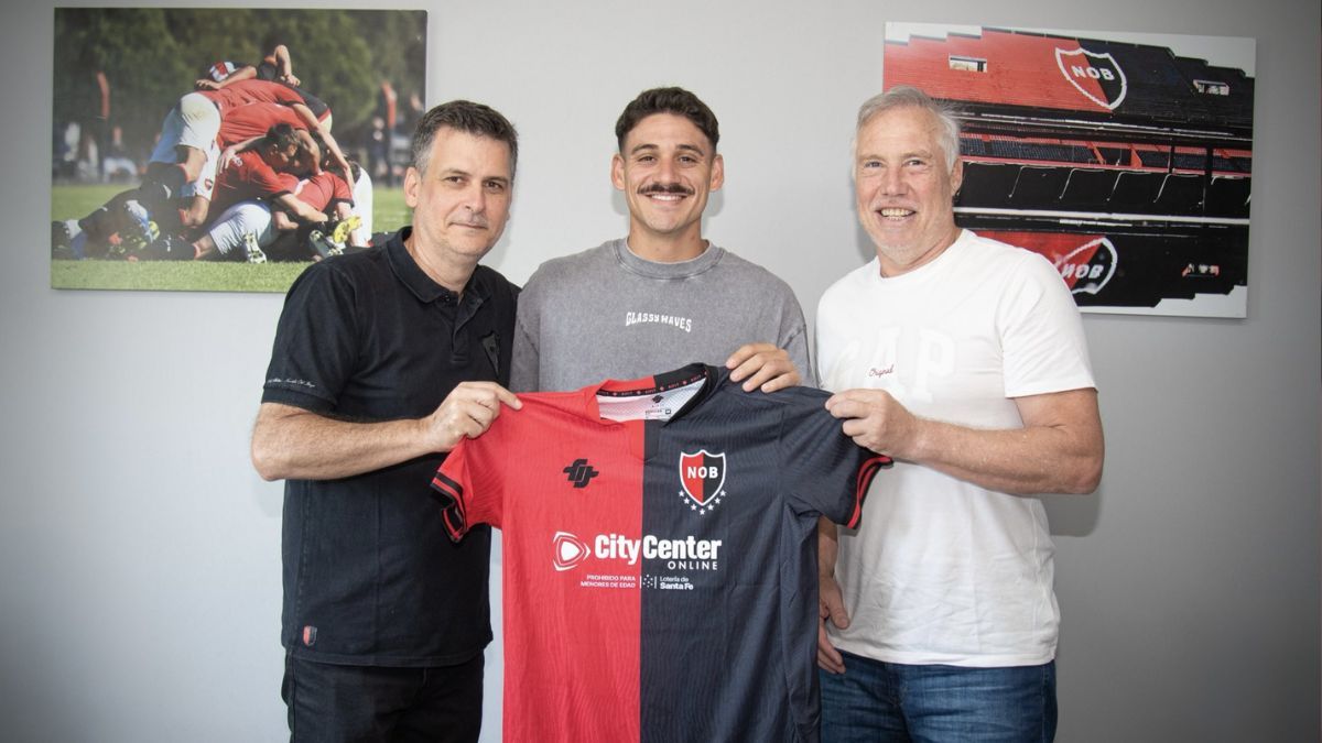 Newell’s oficializó la incorporación de Matías Cóccaro, quien firmó contrato hasta diciembre de 2028. Newell’s oficializó la incorporación de Matías Cóccaro, quien firmó contrato hasta diciembre de 2028.