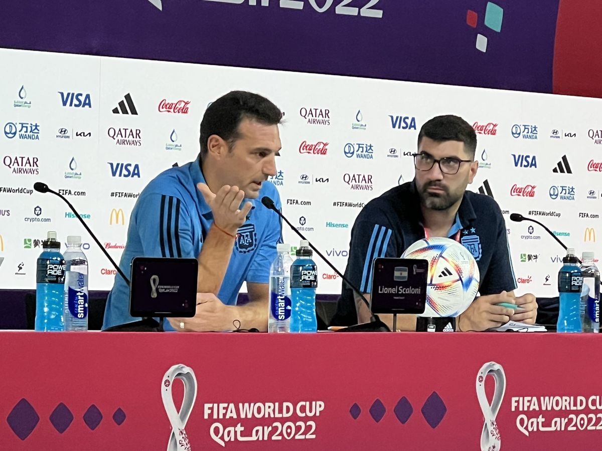 El entrenador de la Selección Argentina, Lionel Scaloni, habló este viernes a la mañana en la habitual conferencia de prensa previo a los partidos.