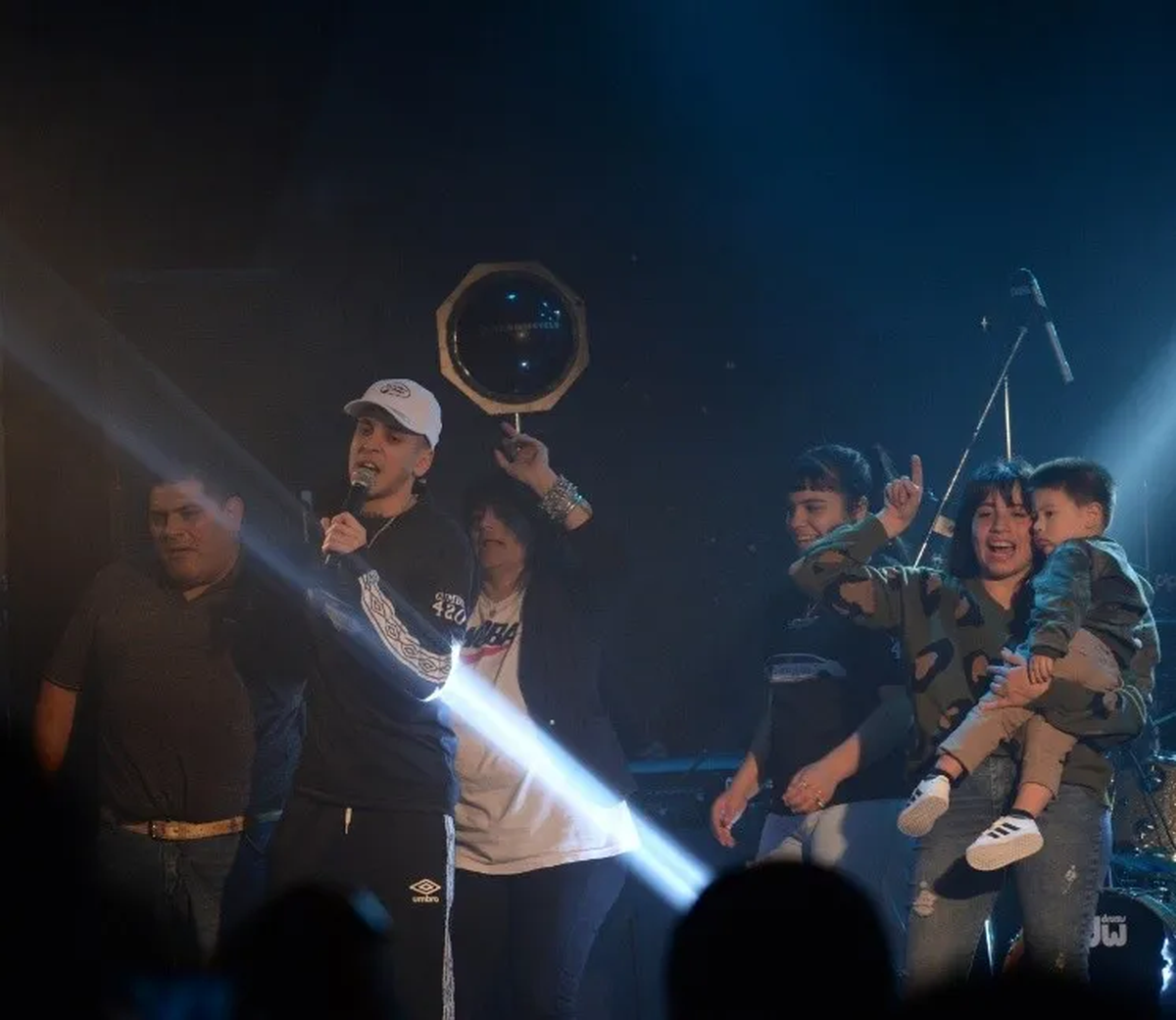 L-Gante invitó a la familia de El Noba y para homenajearlo.