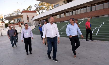 ya esta listo el centro de aislamiento rosario en el predio del hipodromo ya esta listo el centro de aislamiento rosario en el predio del hipodromo