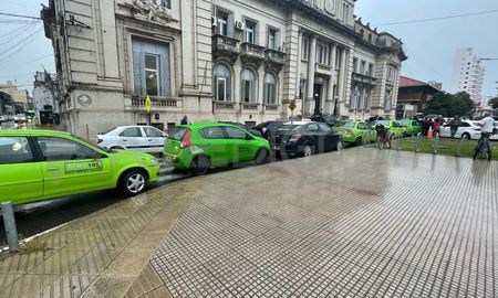 Autoconvocados marcharon al ministerio de Seguridad. Autoconvocados marcharon al ministerio de Seguridad.