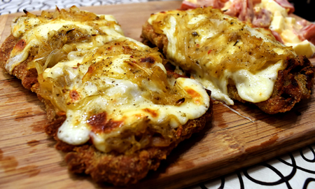 Con mucho queso y cebolla, esta versión inspirada en la pizza argentina es ideal para renovar el menú sin complicarse. Con mucho queso y cebolla, esta versión inspirada en la pizza argentina es ideal para renovar el menú sin complicarse.