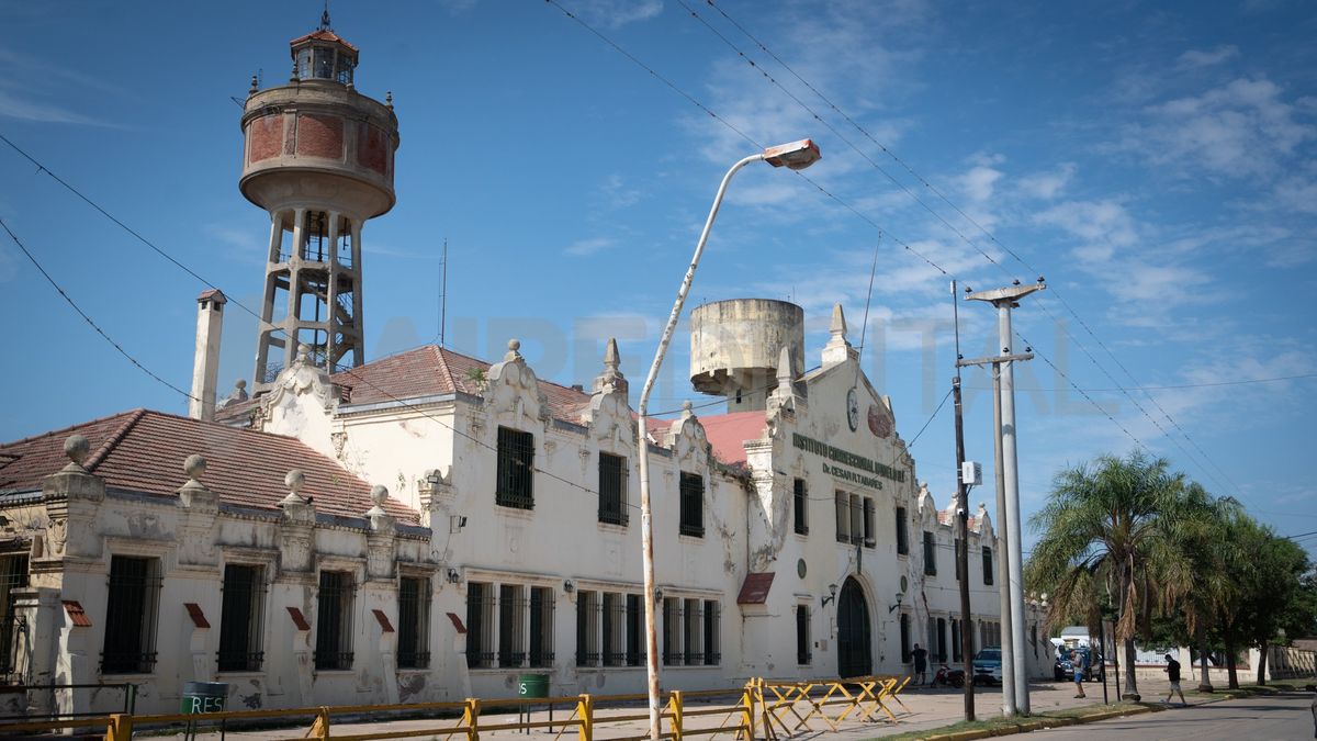 La cárcel de Coronda es uno de los tres penales santafesinos donde se estudia la factibilidad de utilizar inhibidores de señal. La cárcel de Coronda es uno de los tres penales santafesinos donde se estudia la factibilidad de utilizar inhibidores de señal.