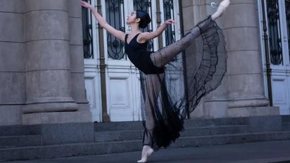 Es de Santa Fe, tiene 15 años y estudia danza en el Teatro Colón desde los 10 años