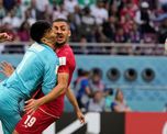 El arquero de Irán chocó con un compañero y tuvo que salir reemplazado en el partido ante Inglaterra, por el Mundial Qatar 2022.