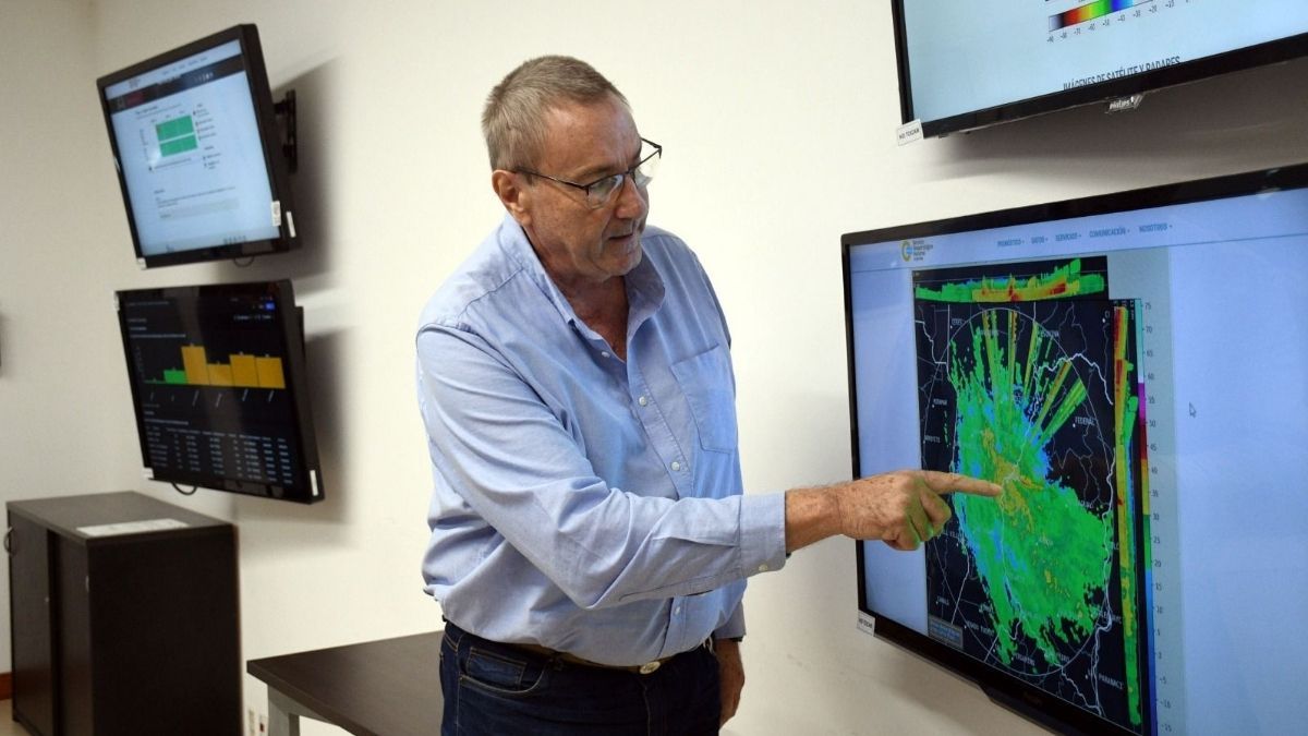 La intensa jornada de lluvias en Santa Fe dejó acumulados cercanos a los 100 milímetros y volvió a poner bajo presión al sistema hídrico urbano.