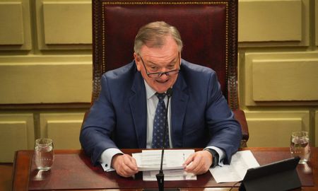 Felipe MIchlig destacó que la Convención del 25 solo gastó el 35 ó 40 % del presupuesto asignado. Felipe MIchlig destacó que la Convención del 25 solo gastó el 35 ó 40 % del presupuesto asignado.