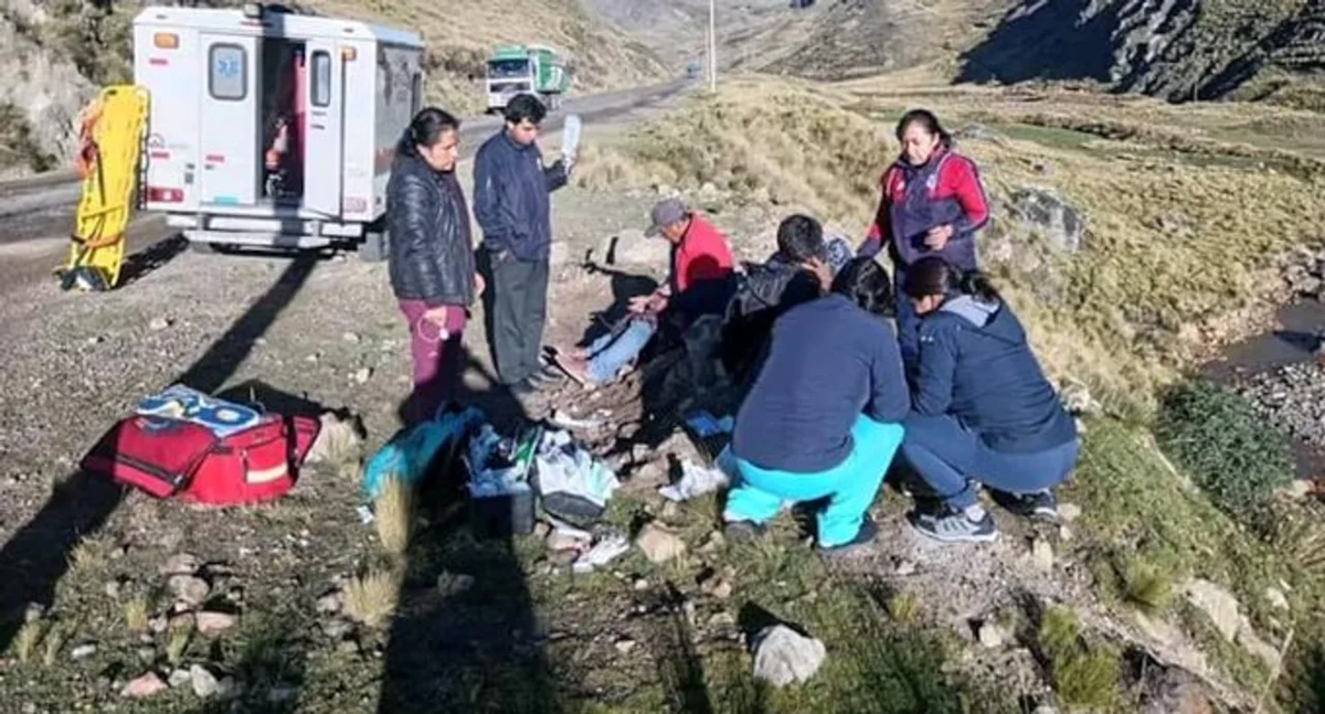 El accidente fatal en Perú dejó al menos 21 muertos. El accidente fatal en Perú dejó al menos 21 muertos.