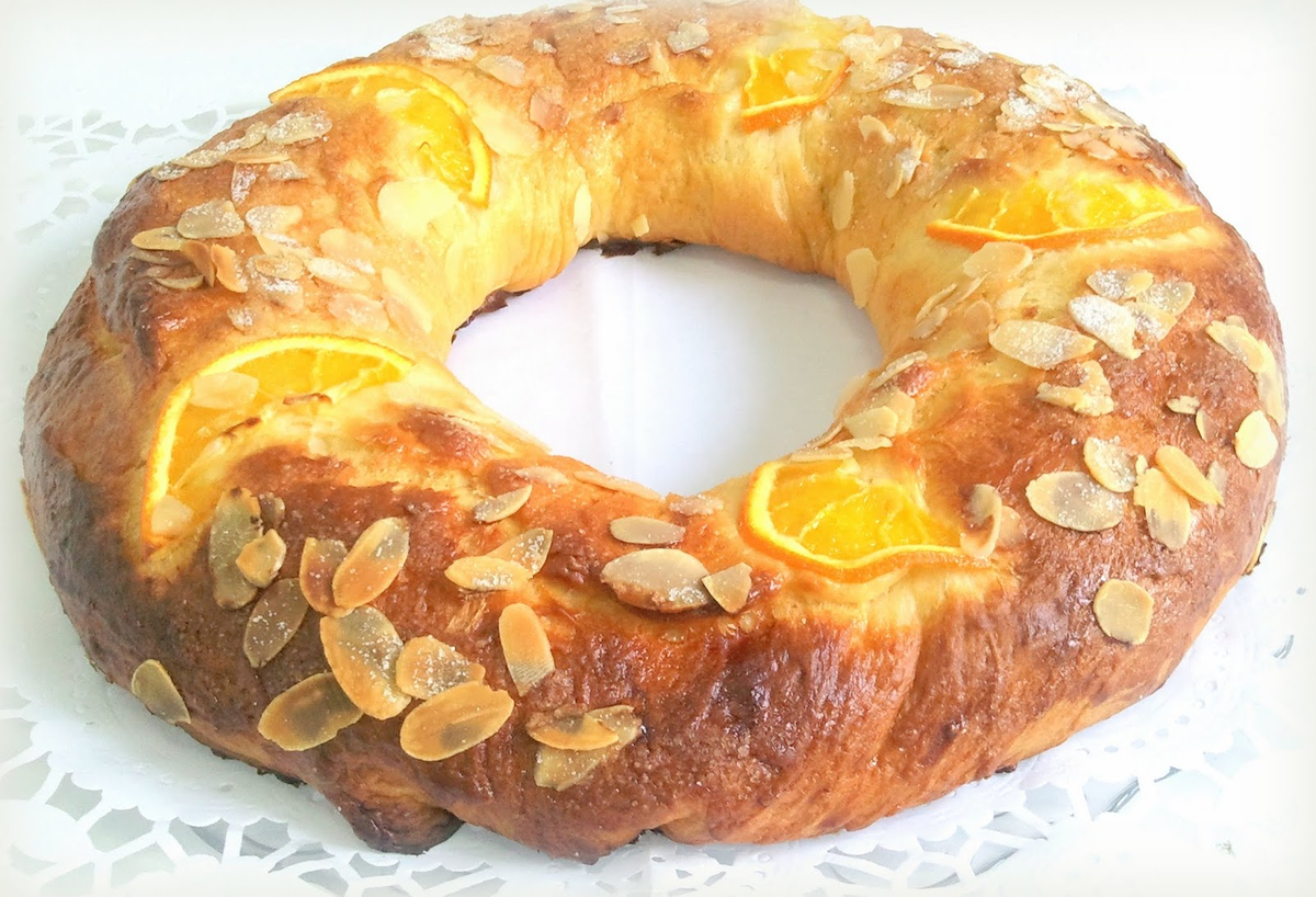 El roscón de limón es delicioso y fácil de preparar en casa. El roscón de limón es delicioso y fácil de preparar en casa.