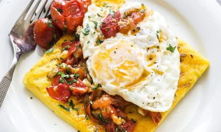 La receta para hacer tostadas de polenta, una alternativa deliciosa, liviana y saludable. La receta para hacer tostadas de polenta, una alternativa deliciosa, liviana y saludable.