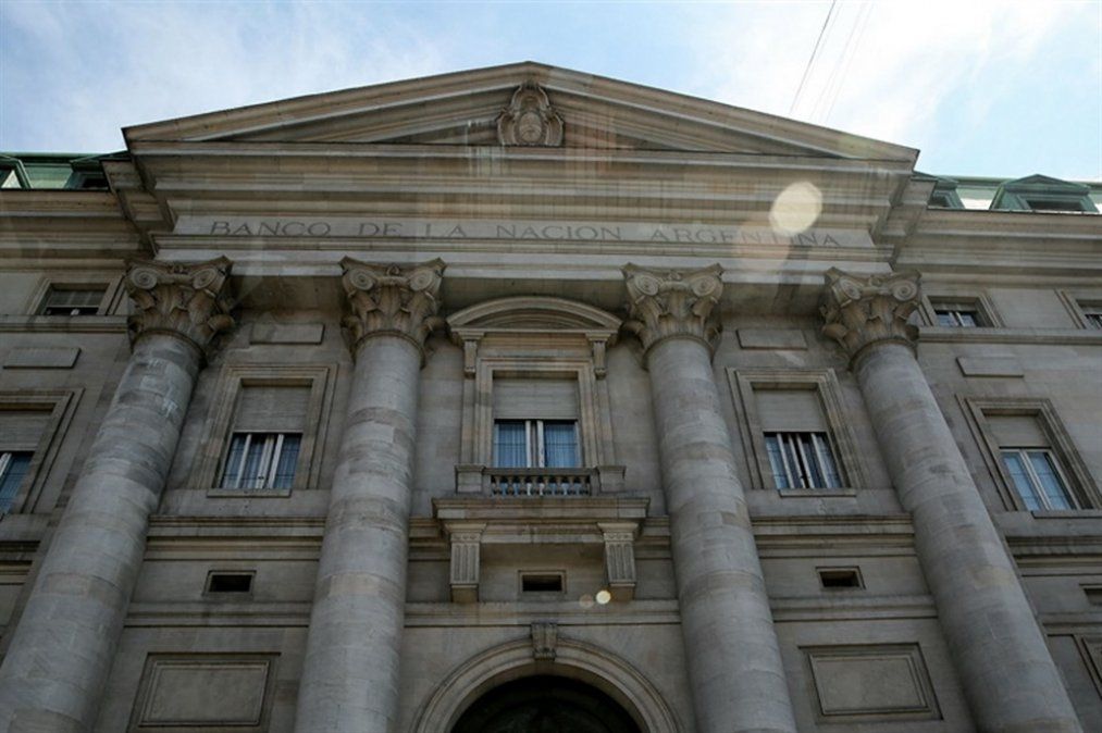 Gobierno justificó suba en tasas del Nación para “seguir ofreciendo créditos”