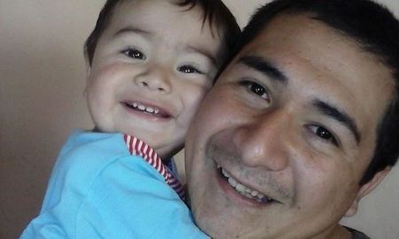 Misión cumplida, hijo: el dolor del papá de Ian Cabrera. Misión cumplida, hijo: el dolor del papá de Ian Cabrera.