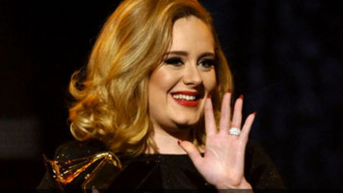 Adele reapareció y se volvió viral por su impactante cambio físico