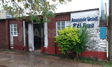 Vecinos de barrio El Pozo advirtieron del robo cuando pasaron esta mañana y no estaba la puerta. Vecinos de barrio El Pozo advirtieron del robo cuando pasaron esta mañana y no estaba la puerta.