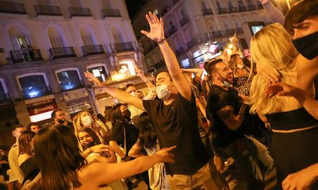 El fallo sostiene que las limitaciones a la circulación violaban derechos básicos de los ciudadanos y, por lo tanto, el estado de emergencia era insuficiente para darles respaldo constitucional. El fallo sostiene que las limitaciones a la circulación violaban derechos básicos de los ciudadanos y, por lo tanto, el estado de emergencia era insuficiente para darles respaldo constitucional.