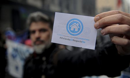 La iniciativa, al igual que en el 2021, busca suspender los desalojos por deudas en los créditos hipotecarios UVA. La iniciativa, al igual que en el 2021, busca suspender los desalojos por deudas en los créditos hipotecarios UVA.